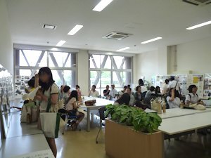 教育活動パネル展示コーナー