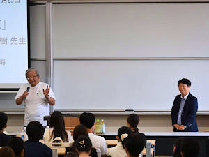大山茂樹さぬき市長のゲスト講義