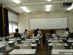 数学補習授業が行われました
