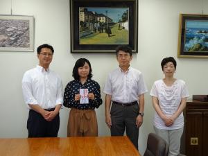 派遣留学生に奨励金が授与されました