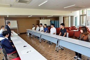 グローバル人材育成プログラム派遣留学生の報告会と壮行会が行われました
