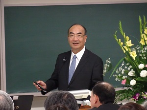 経済学部特別講演『「香川県独立の父」中野武営と近代日本』が行われました