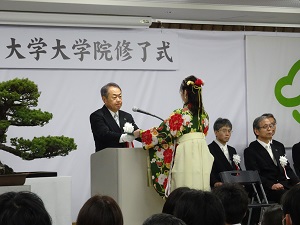 令和４年度大学院修了式が行われました