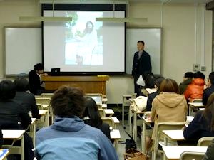 「経済学部パンフレット改編」の中間報告