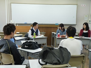 報告会の様子
