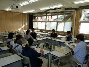 報告会の様子