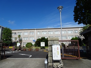 キャンパス