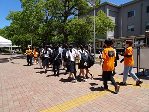 ツアー