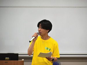 学生による司会進行