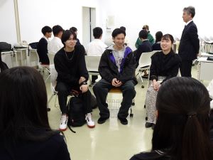交流