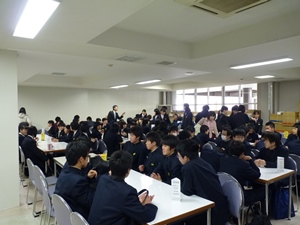 2014年4月17日（木）大学訪問「香川県大手前高校」　担当教員：宮脇秀貴