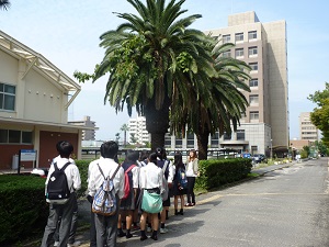 2015年9月25日（金）大学訪問「香川県立桜井高等学校」　担当教員：山本裕