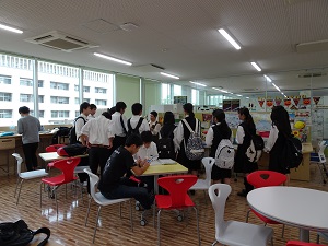 2017年9月27日（水）大学訪問「香川県立善通寺第一高等学校」　担当教員：趙命来