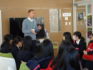 2017年11月1日（水）大学訪問「香川県立高松東高等学校」　担当教員：趙命来
