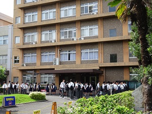 2018年9月26日（水）大学訪問「香川県立高松桜井高等学校」　担当教員：横山佳充
