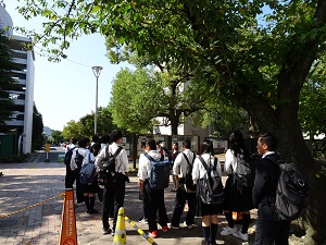 2018年10月9日（火）大学訪問「兵庫県立鳴尾高等学校」　担当教員：宮脇秀貴
