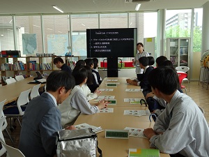 2019年5月28日（火）大学訪問「岡山県立倉敷鷲羽高等学校」　担当教員：久松博之