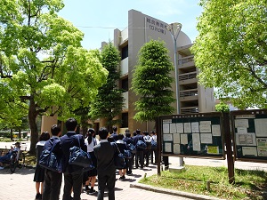 2019年5月21日（火）大学訪問「岡山県立笠岡商業高等学校」　担当教員：久松博之