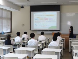 2024年7月19日（金）大学訪問「香川県立高松東高等学校」　担当教員：持田 めぐみ
