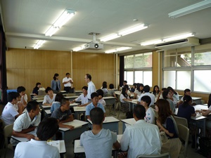 在校生との交流