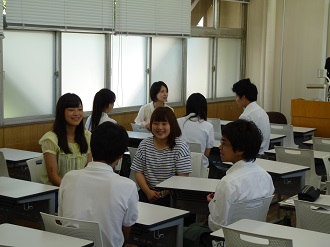 在学生と３