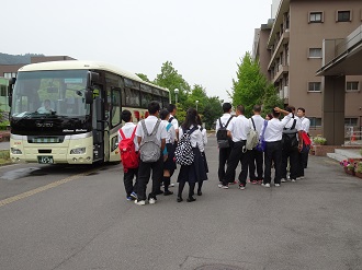 バスへ