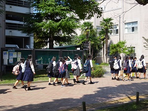 生協へ
