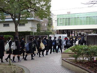 キャンパス