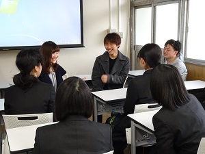大学生と